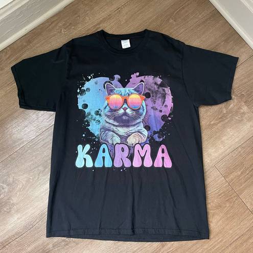 Krass&co Port &  Black Karma Cat Graphic T-shirt ~ Unisex Size XL