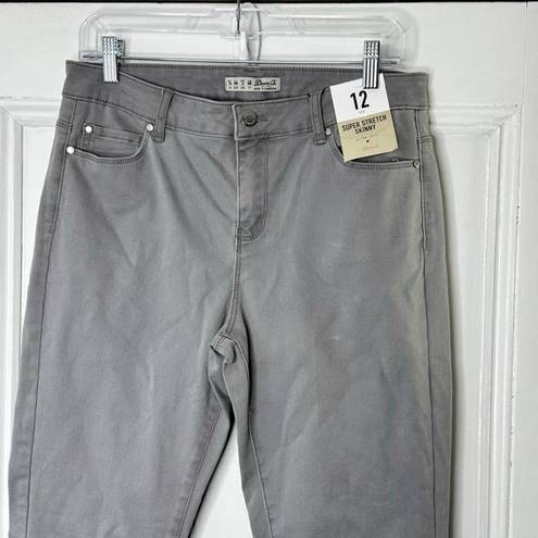 Krass&co Denim . Gray Super Stretch Skinny Jeans Women's Size 12 Inseam 29" Ultra Soft