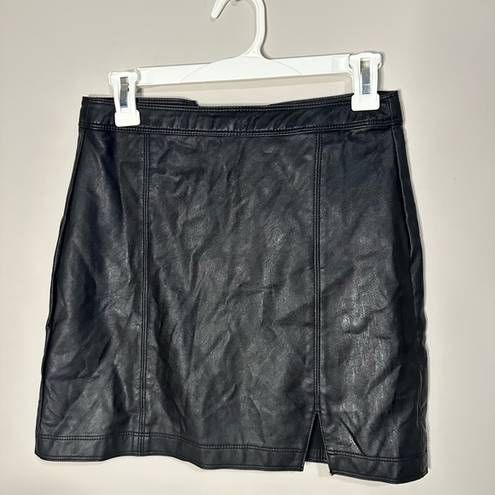 Abercrombie & Fitch Abercrombie faux leather mini skirt