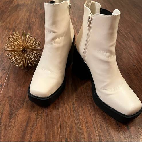 MIA  DRU Y2K CHUNKY WOMEN’S CHELSEA BOOT IVORY SIZE 7.5M