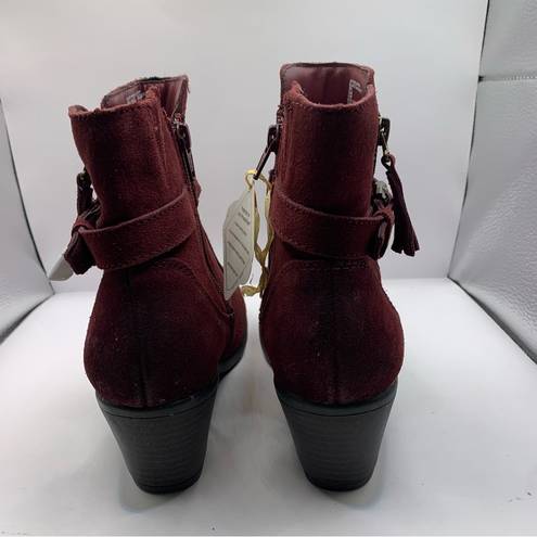 Earth Origins NWOB  Tori Burgundy Cow Suede Water Repellent  Zipper Booties 6.5M