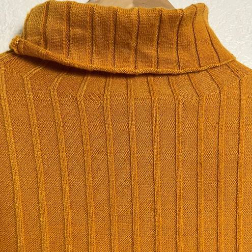 Lovers + Friends Revolve  Mustard Yellow Turtleneck Crop Sweater Size M