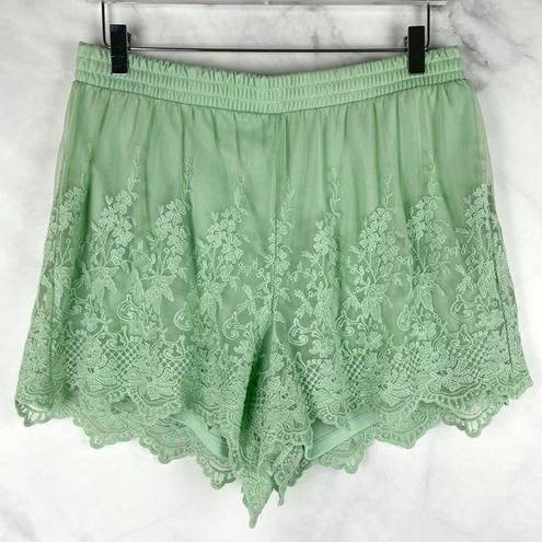 Torrid  Embroidered Lace Scalloped Pull On Shorts Elastic Waist Seafoam Boho M