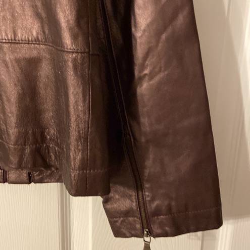 Bernardo  Womens Leather Jacket excellent condition long 25” bust 38/40”