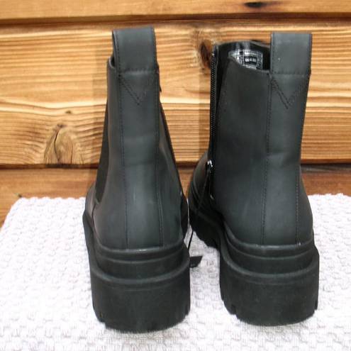 Vionic NWT  Karsen Waterprrof Lug Sole Boots