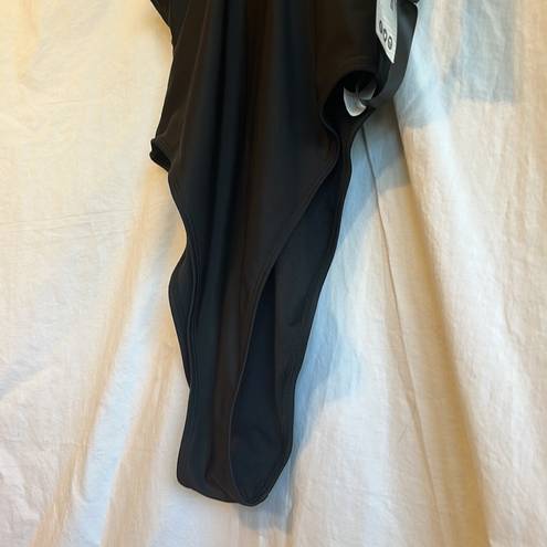 Boohoo  ‘Petite Scoop High Leg’ One Piece Low Back Swimsuit NWT