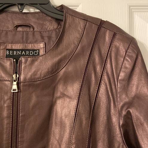 Bernardo  Womens Leather Jacket excellent condition long 25” bust 38/40”