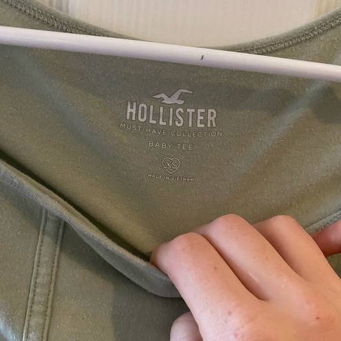 Hollister Crop Top