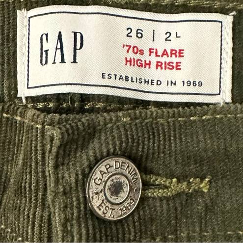 Gap  70s Flare High Rise Corduroy Jeans in Mistletoe Size 26