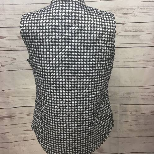 Karen Scott 788- small black and white vest