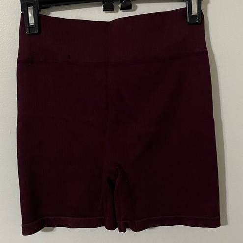 Aura  Burgundy Seamless Shorts Size Medium - large
