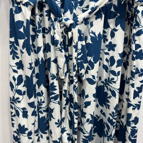 Acting Pro NEW  Navy and White Floral Knit V Neck Short Sleeve Dress Size 1X