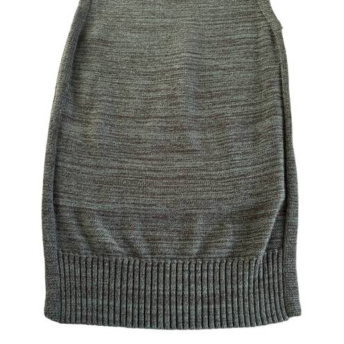 Banana Republic  Sleeveless Turtleneck Sweater Green High Low Hem Size Medium