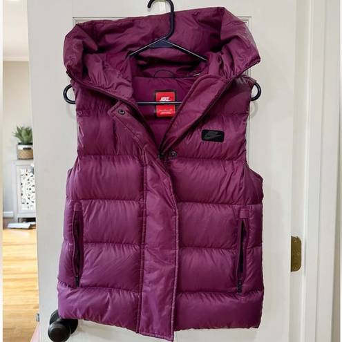 Nike  uptown 550 puffer vest purple size s