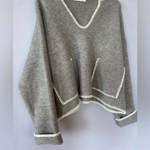 ZARA  Contrast Topstitching Crop Knit Sweater in Gray Size XL