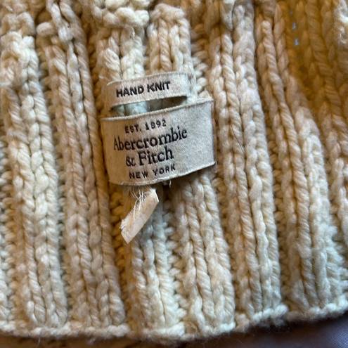 Abercrombie & Fitch  cable knit scarf ivory