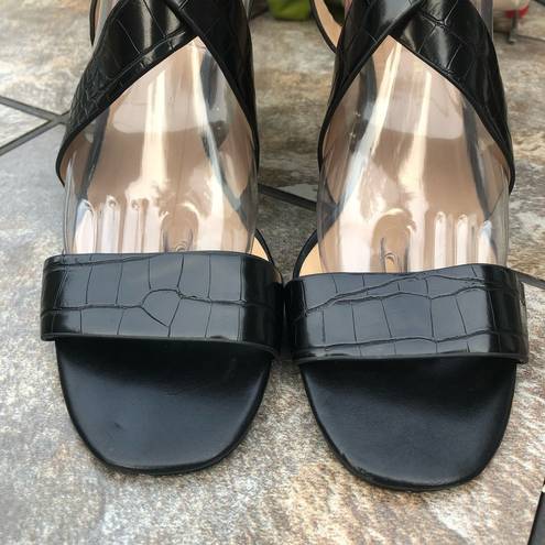 Tommy Hilfiger  Sadah Black Gold Leather Strappy Block Heel Sandal 9.5