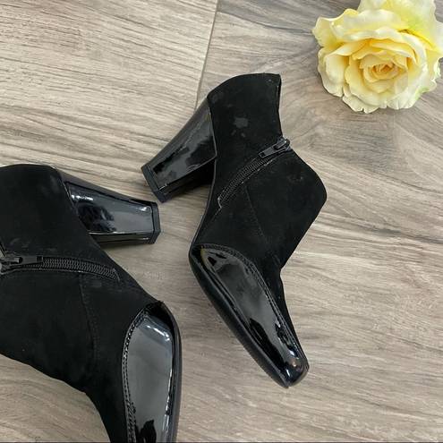 sbicca  heeled booties size 9