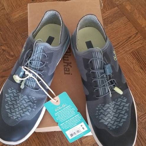 Olukai  sneakers NEW with TAG​