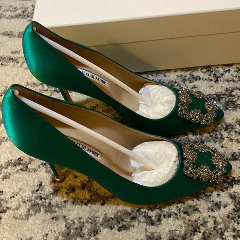 Manolo Blahnik  Hangisi 105 Embellished Satin Pumps size 38.5