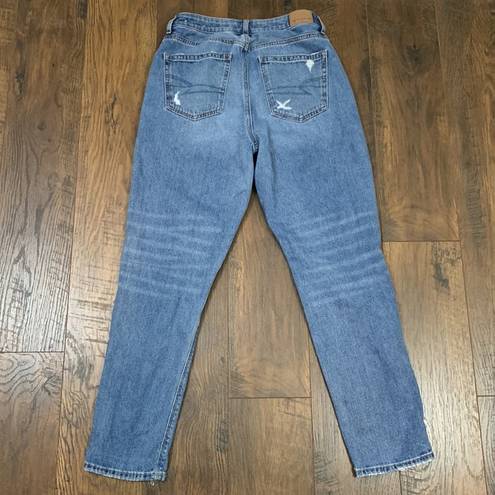 American Eagle Comfort Stretch Waistband Distressed Mom Jeans