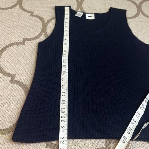 DKNY  ribbed v-neckline lightweight wool Navy sweater vest