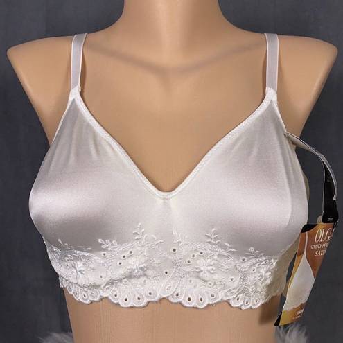 Second Skin New Vintage Olga Simply Perfect Satin Bra 32D  White 33042 Unlined