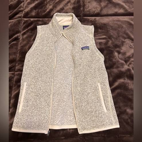 Patagonia  grey vest size small LIKE NEW CONDITION!