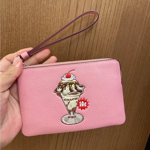 Coach  Corner Zip Wristlet With Sundae Graphic