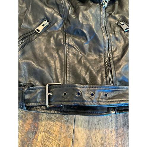 Elodie  moto belted leather jacket size small full zip 1000% viscose