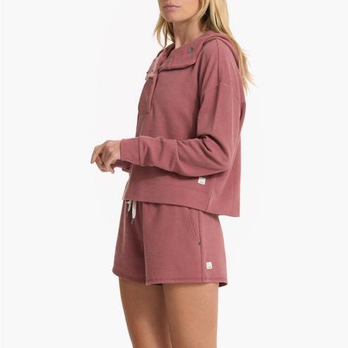 Vuori  Bayview Thermal Hoodie in Rosewood