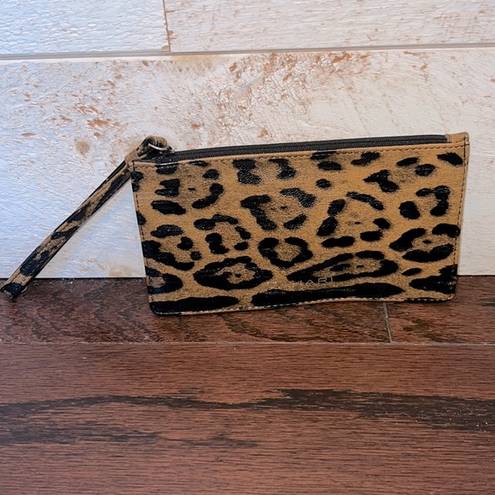 Tahari  Women’s Leopard Animal Print Wristlet