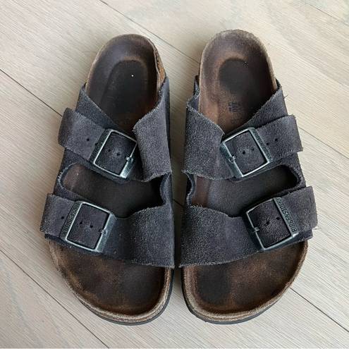 Birkenstock  Arizona Suede with Soft Footbed in Dark Gray