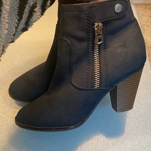 Apt. 9 Blue suede boots w/ gold zipper 💙💙💙