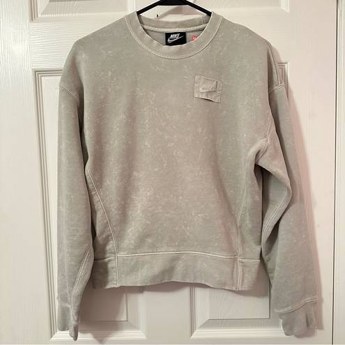 Nike 30.  PULLOVER CREWNECK SWEATER XS/PTP:20”/LENGTH:19.5”