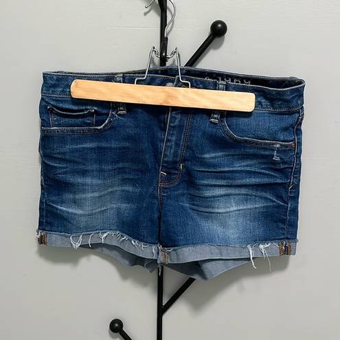 Gap  Slim Cutoffs Waist 28