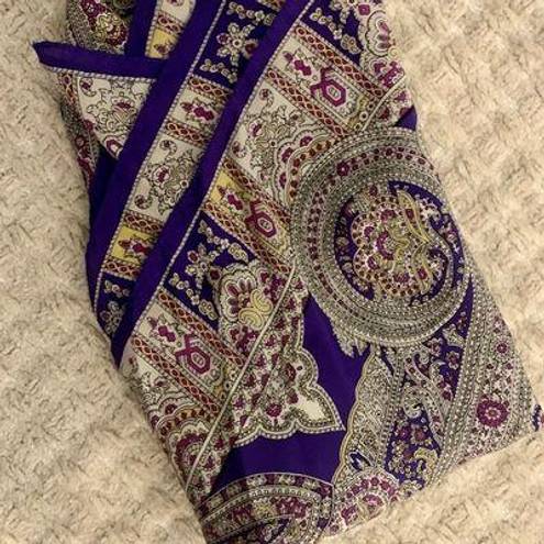 Oscar de la Renta Head Neck Scarf Purple Paisley Design