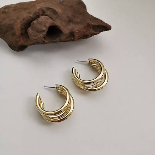 Chunky Open Gold Hoop Earrings for Women