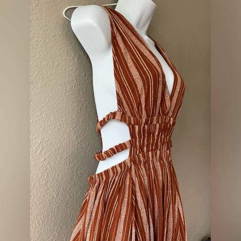 Harper NWT  STRIPE PLUNGING V-NEXK DRESS