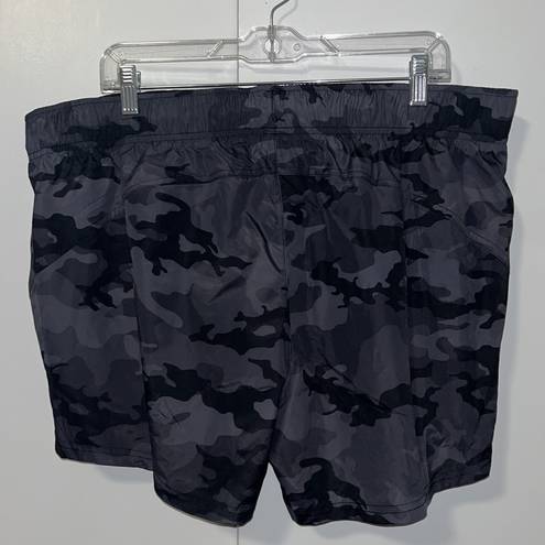 Athletic Works  Running Workout Shorts Built In Brief Black Camo Women’s XXL 20