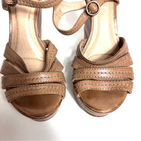 Frye  6.5 Corrina Stitch Wedge Dark Brown Sandals