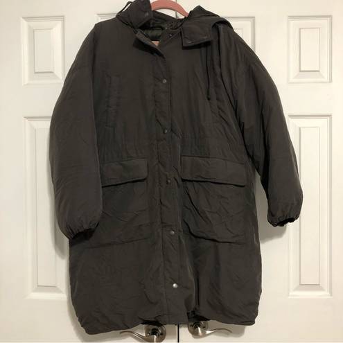 American Eagle  grey winter coat women’s‎ size small. Puffer jacket mid length