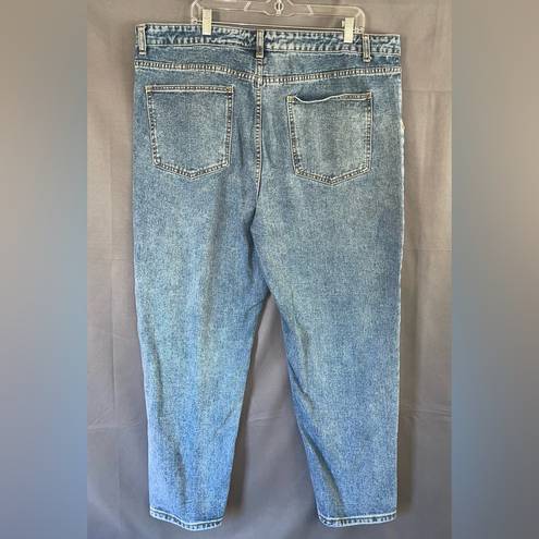 Pretty Little Thing  blue jeans 43”x27”