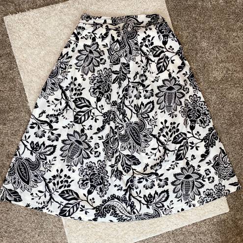 Talbots NWT Black & White Floral Abstract Chic Midi Skirt