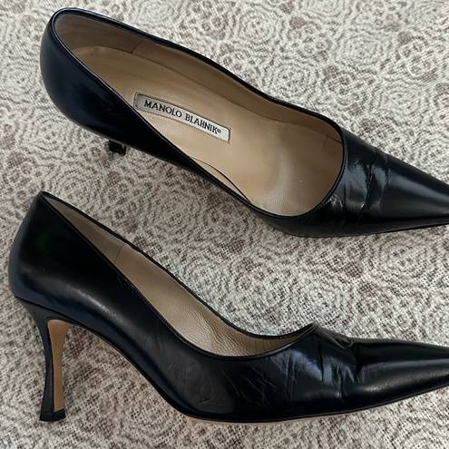 Manolo Blahnik Tuccio Black Pointed Toe Pumps 38