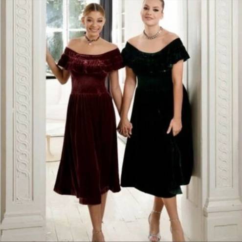 Hill House  Home NWT Burgundy Velvet Akilah Nap Dress Midi Size Small