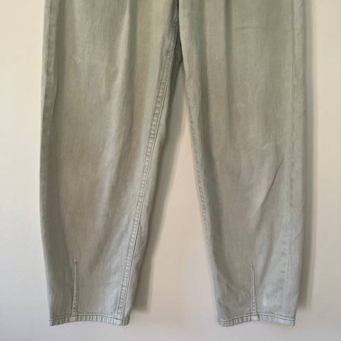 Pilcro Anthropologie The Breaker Relaxed Ultra High Rise Pleated Barrel Jeans