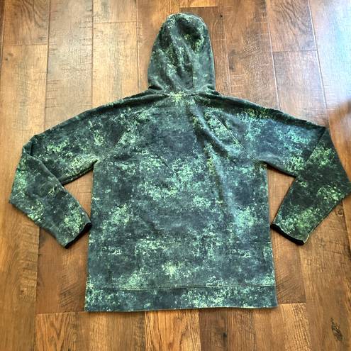 Old Navy Active pullover hoodie, size L