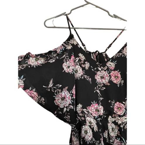 Miley + Molly  Black Floral Short Jumpsuit Size Med EUC #6953