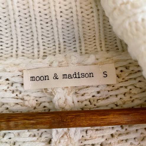 moon&madison Popcorn Knit Turtle Neck Sweater